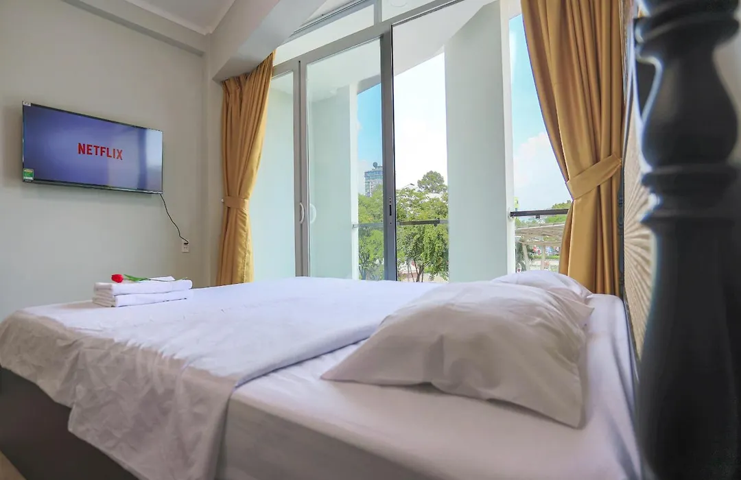 Soho Premium Suites - Ben Thanh Market Area-1